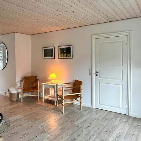 Med Krondyr Pa 23 Hektar Naturgrund
