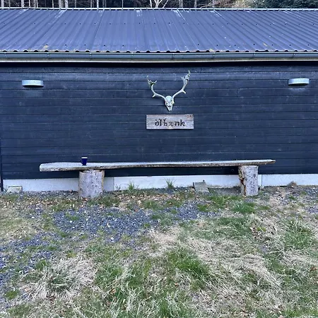 Med Krondyr Pa 23 Hektar Naturgrund *