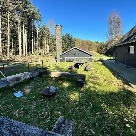 Med Krondyr Pa 23 Hektar Naturgrund * Nibe